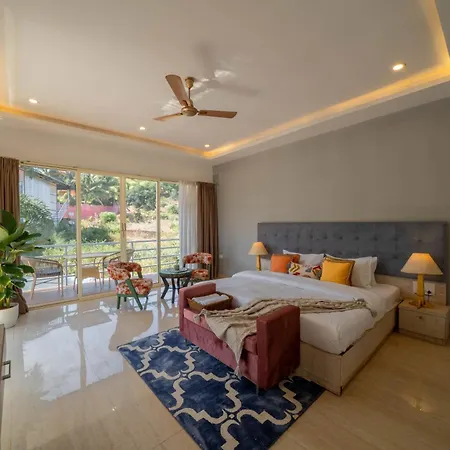 Koko Maya By Perfectstayz Near Morjim Beach